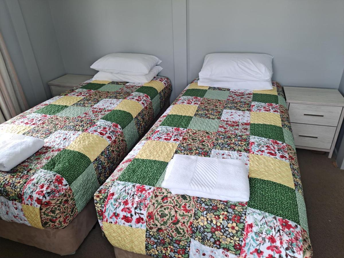 Rooftops Accommodation Whitianga Esterno foto